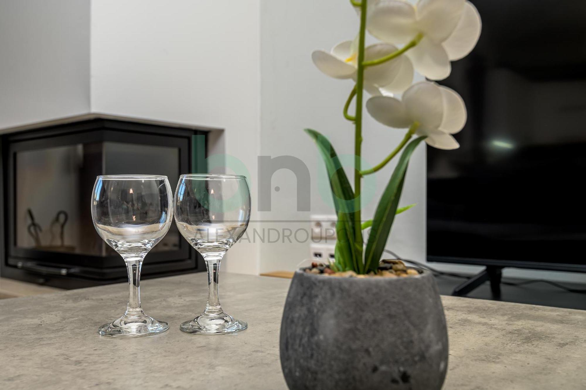 Luxurious Tsimiski 2Nd Floor อเล็กซานโดรโพลิส ภายนอก รูปภาพ